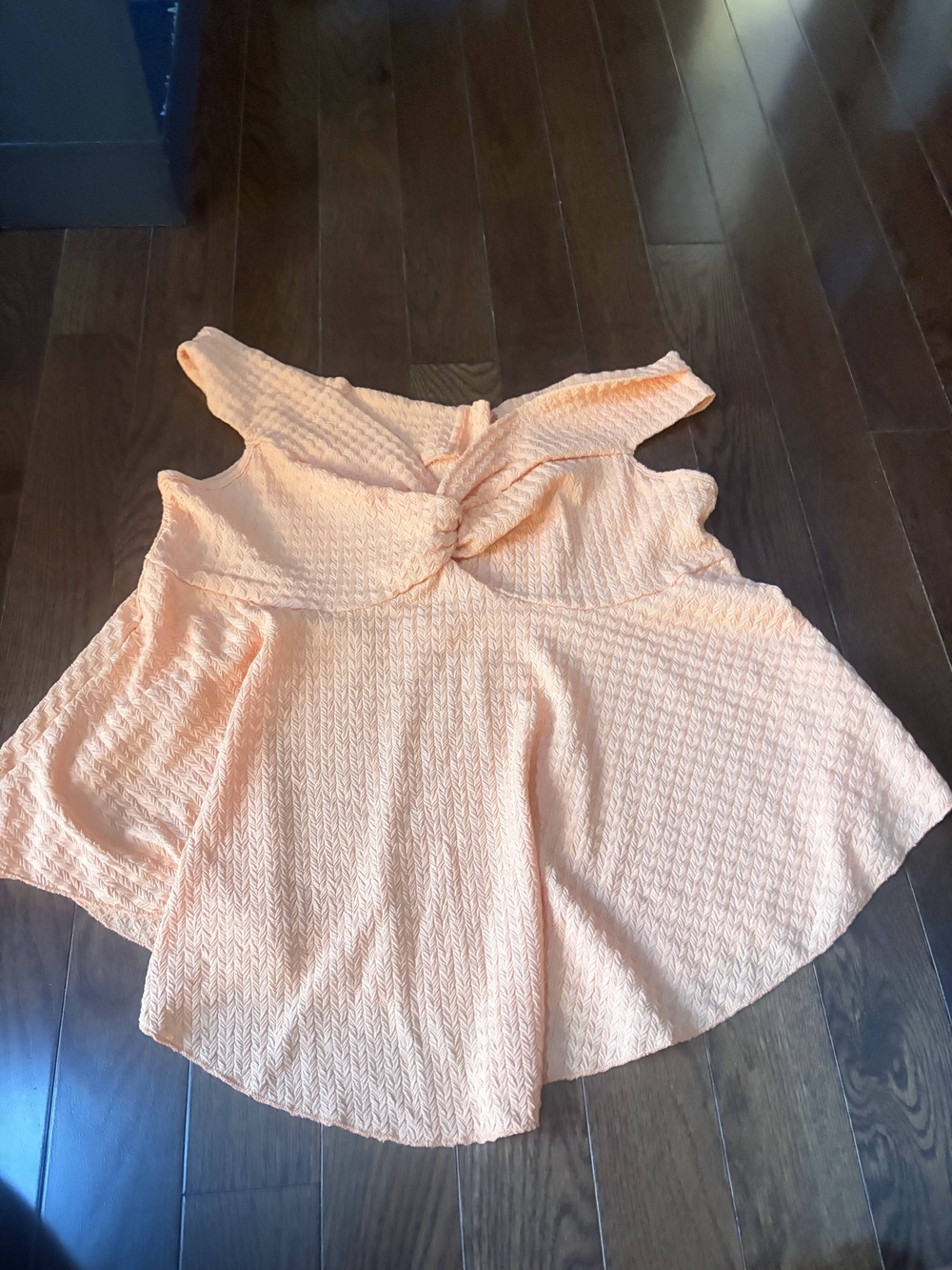 SHEIN Peach Textured Knot-Front Tank Top